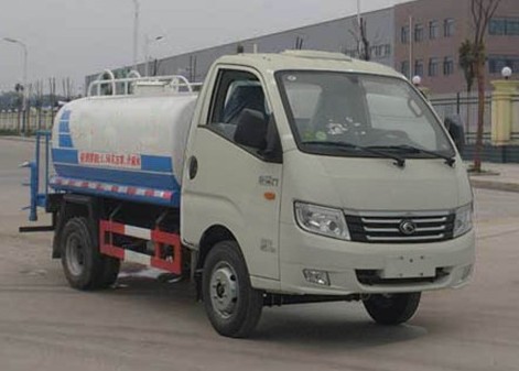 福田時代康瑞K1-2噸藍(lán)牌綠化灑水車3