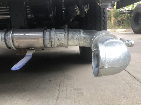 新東日灑水車可調式仿中聯重科三彎前沖_灑水車配件3