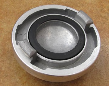 消防車(chē)吸水管悶蓋圖片 消防車(chē)吸水管悶蓋圖片