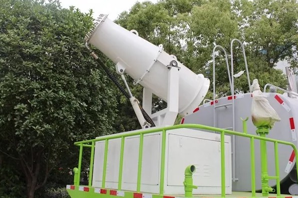 程力牌CLW-50型50米霧炮機(jī) 程力牌CLW-50型50米霧炮機(jī)