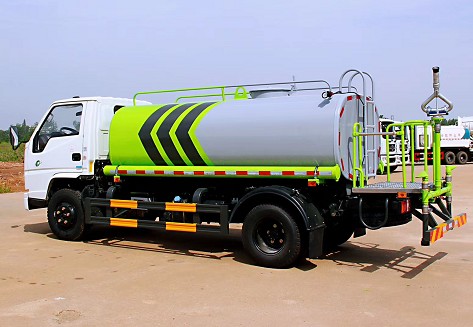 5噸灑水車尺寸_國六江鈴新順達(dá)5方綠化灑水車廠家價格4