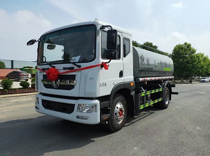 東風(fēng)股份灑水車圖片 東風(fēng)股份灑水車圖片
