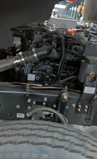 國(guó)六東風(fēng)天錦康明斯230馬力發(fā)動(dòng)機(jī)號(hào)位置 國(guó)六東風(fēng)天錦康明斯230馬力發(fā)動(dòng)機(jī)號(hào)位置