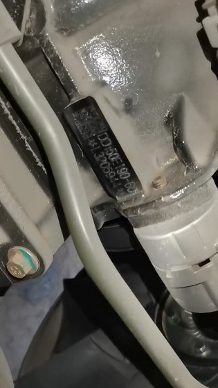 國(guó)六東風(fēng)天錦龍擎190馬力發(fā)動(dòng)機(jī)號(hào)位置 國(guó)六東風(fēng)天錦龍擎190馬力發(fā)動(dòng)機(jī)號(hào)位置