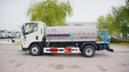 灑水車圖片 灑水車圖片