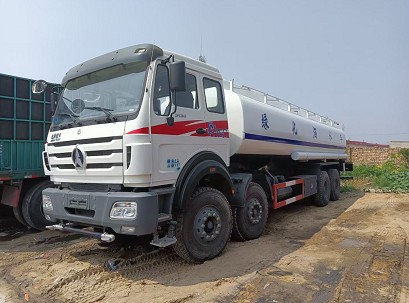 ����ǰ�ĺ�˞�ˮ܇�DƬ