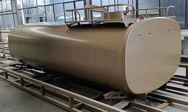 灑水車罐體及管道采用電泳工藝 灑水車罐體及管道采用電泳工藝