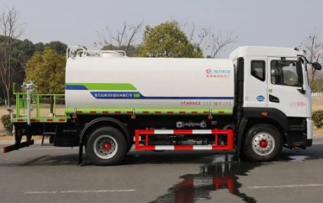 東風多利卡D9新款15方灑水車配置參數(shù)價格_程力灑水車廠家 東風多利卡D9新款15方灑水車配置參數(shù)價格_程力灑水車廠家