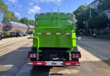 江淮威鈴K5藍(lán)牌灑水車_博利牌BLT5040TYHH6型路面養(yǎng)護(hù)車 江淮威鈴K5藍(lán)牌灑水車_博利牌BLT5040TYHH6型路面養(yǎng)護(hù)車