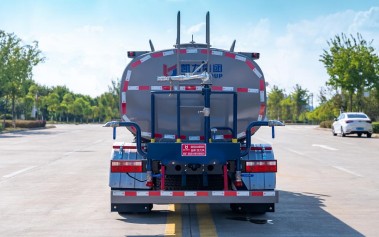 東風(fēng)福瑞卡油電混合動(dòng)力灑水車_KLF5120GPSPHEV型插電式混合動(dòng)力綠化噴灑車 東風(fēng)福瑞卡油電混合動(dòng)力灑水車_KLF5120GPSPHEV型插電式混合動(dòng)力綠化噴灑車